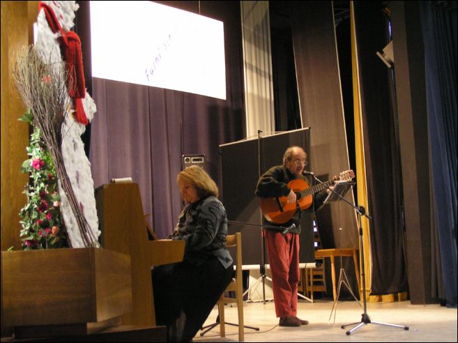 Farn den - A manel Lutkovi s hrou a zpvem. - foto 40